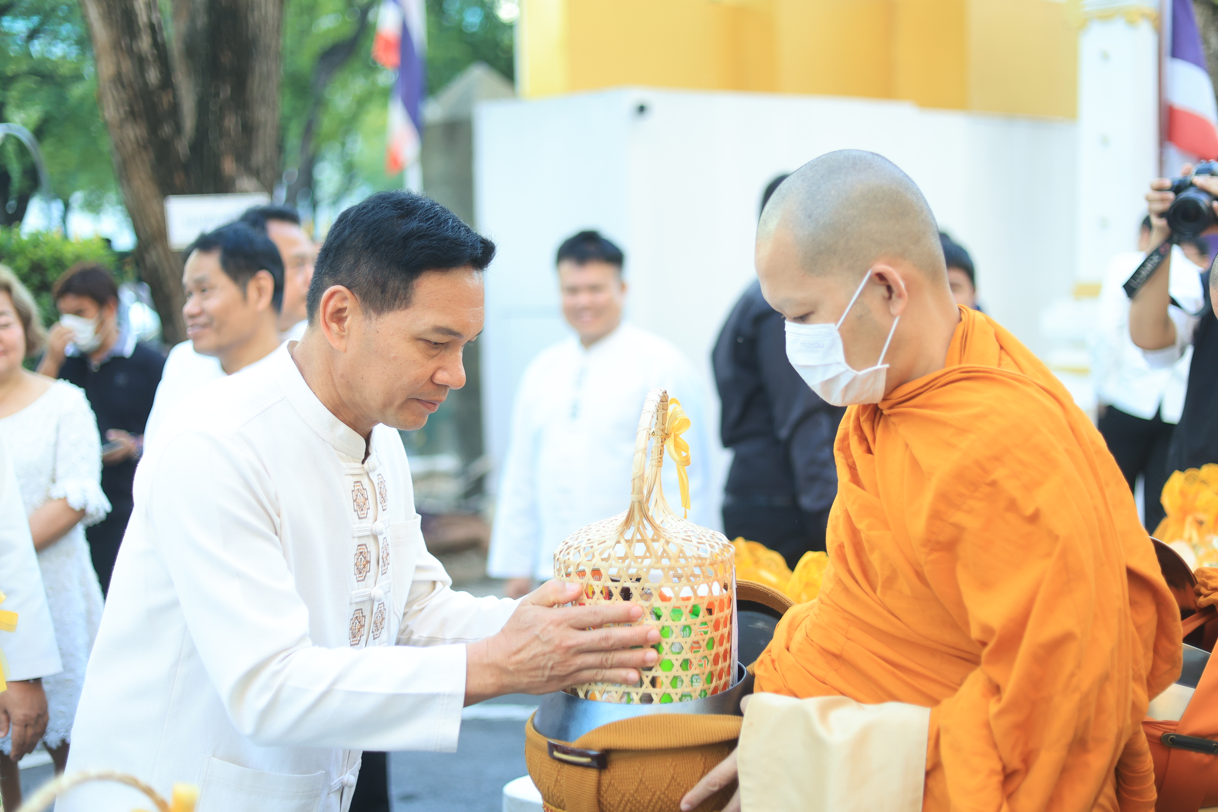 title - ส.ป.ก. ร่วมพิธีทำบุญตักบาตรของกระทรวงเกษตรและสหกรณ์ พร้อมสวัสดีปีใหม่ผู้บริหารกระทรวงเกษตรและสหกรณ์เนื่องในเทศกาลปีใหม่ พุทธศักราช 2569